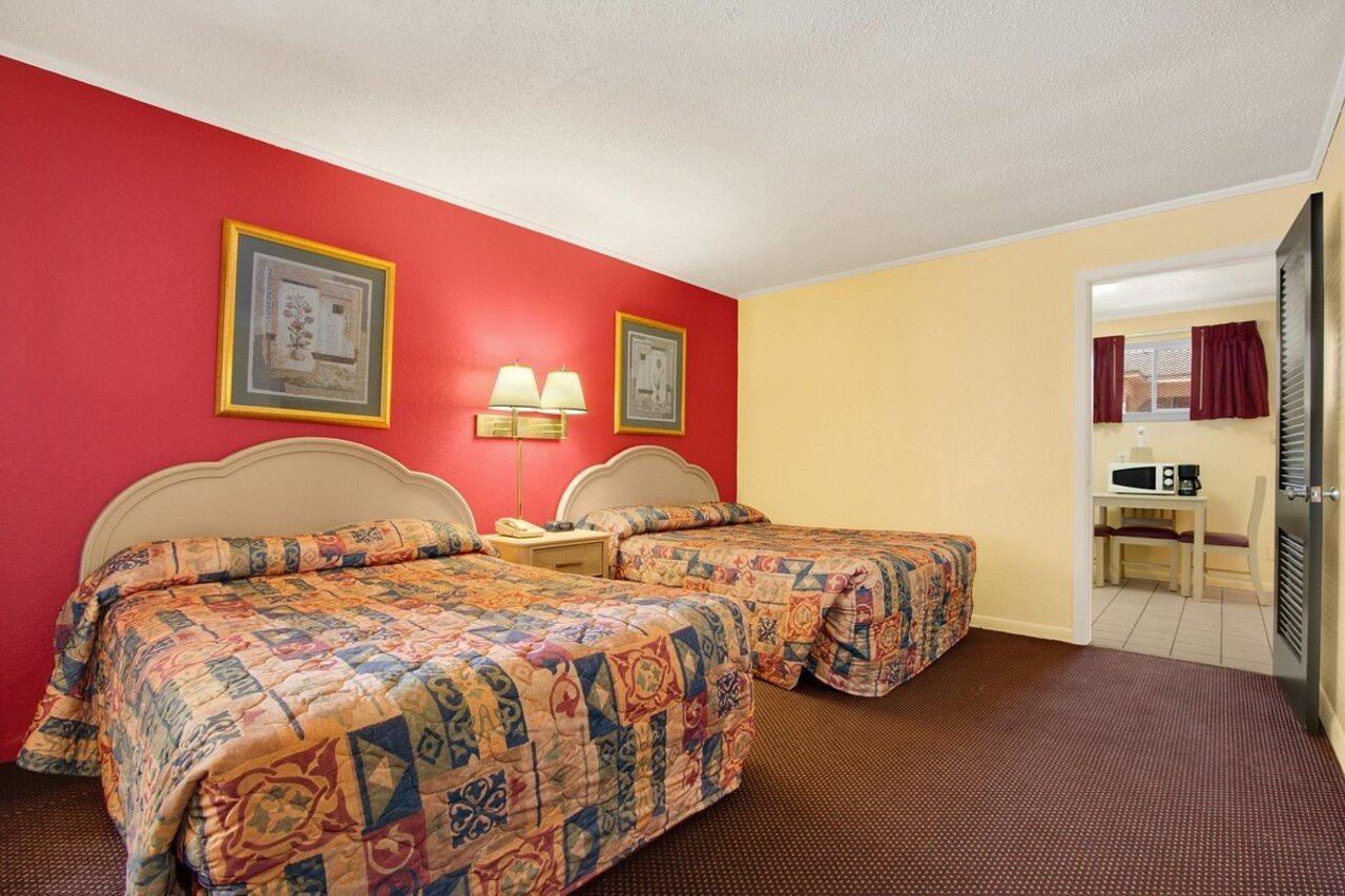 Royal Palace Inn And Suites Myrtle Beach Ocean Blvd 외부 사진
